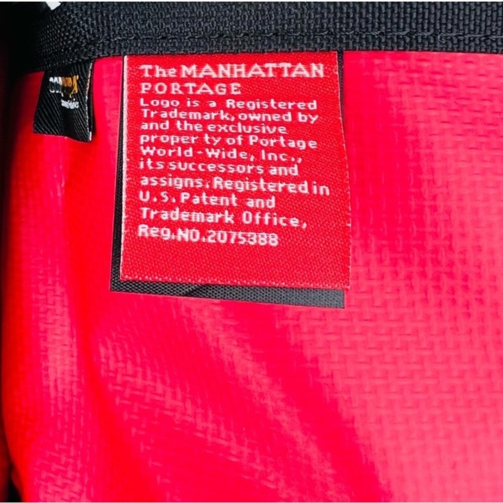 NEW Free People Movement x Manhattan Portage messenger bag - Picture 4 of 10